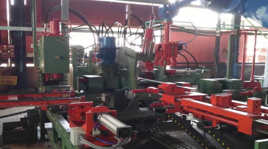 Eye forming ER3F with robot